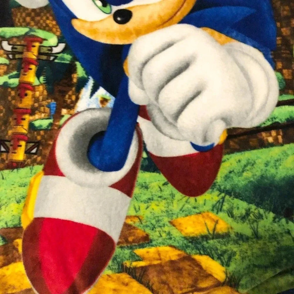2021 Sonic the Hedgehog Soft Plush Throw Blanket for Kids 46 x 38 Inch - Picture 4 of 16